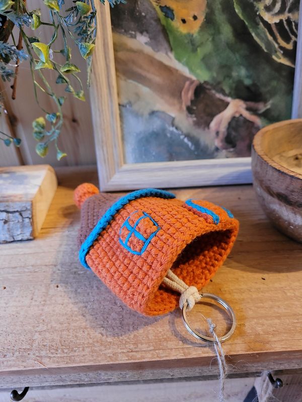 Amigurumi-Schlüsseltasche &quot;Haus&quot;