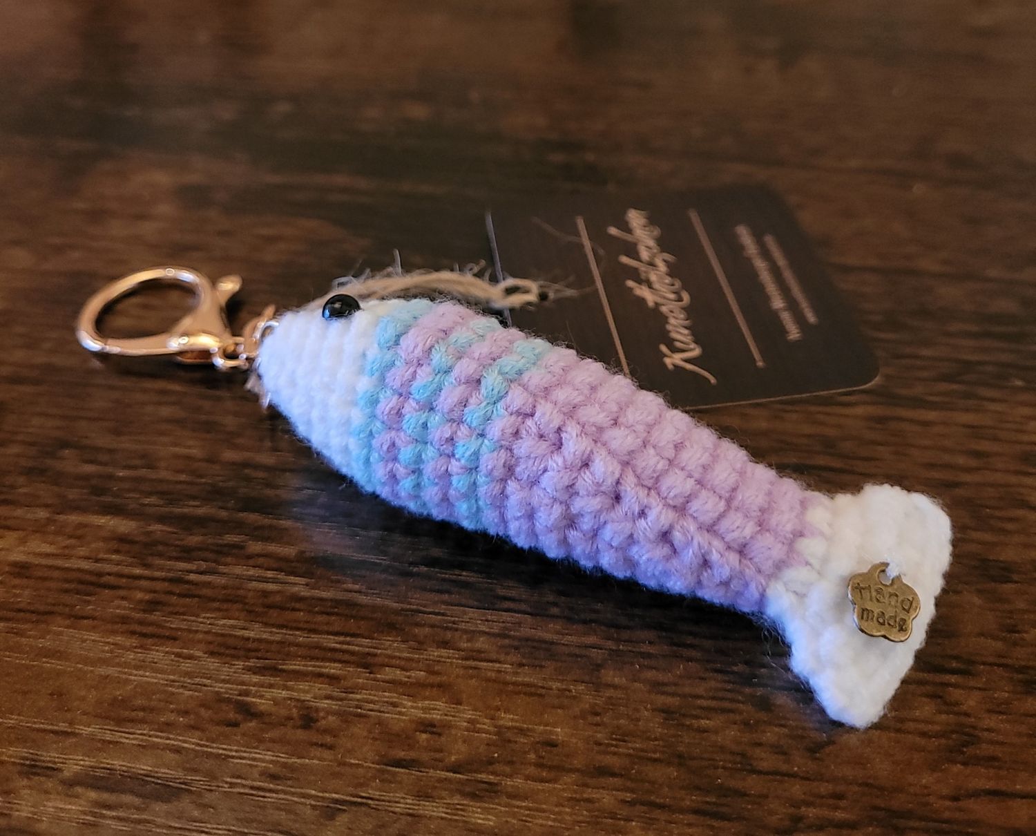 Amigurumi Schlüsselanhänger &quot;Regenbogenfisch&quot; Pastell