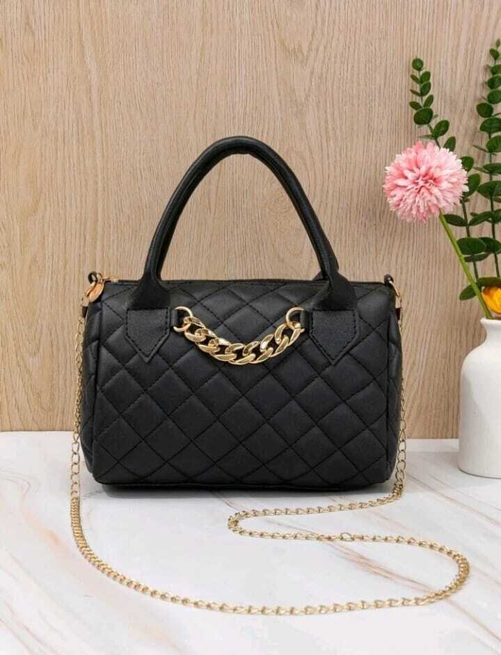 Quilted Detail Chain Black Handbag, Women&#39;s Crossbody Boston Bag