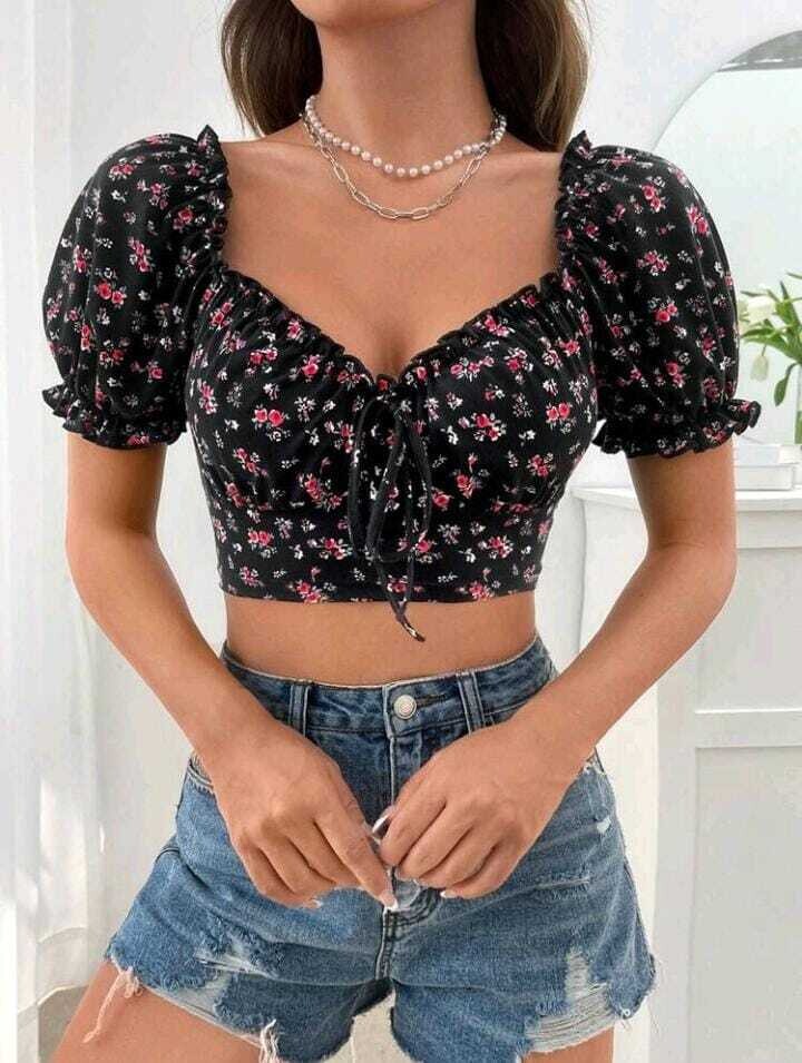 Floral Print Frill Trim Knot Front Crop Tee