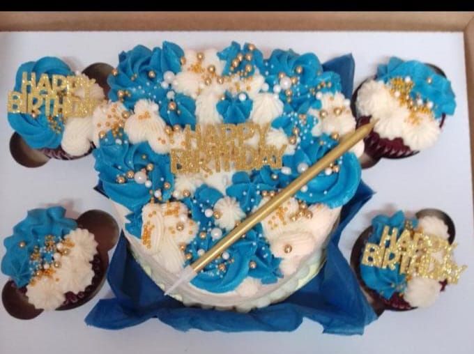 Bento cake boxes