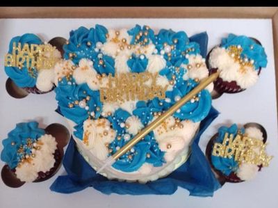Bento cake boxes
