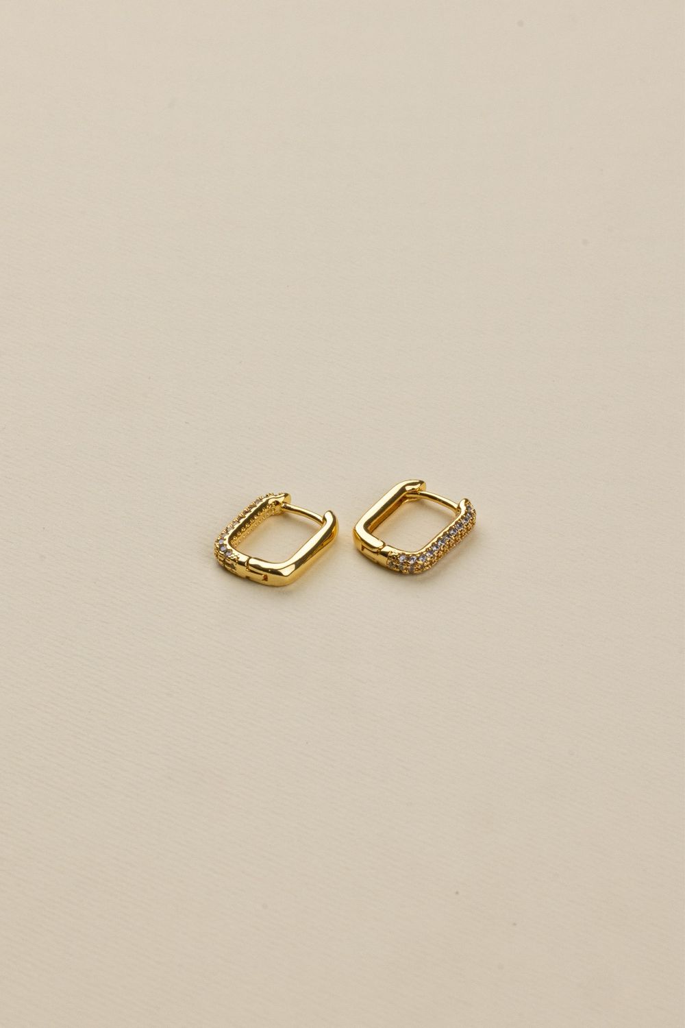 Tiny square earrings