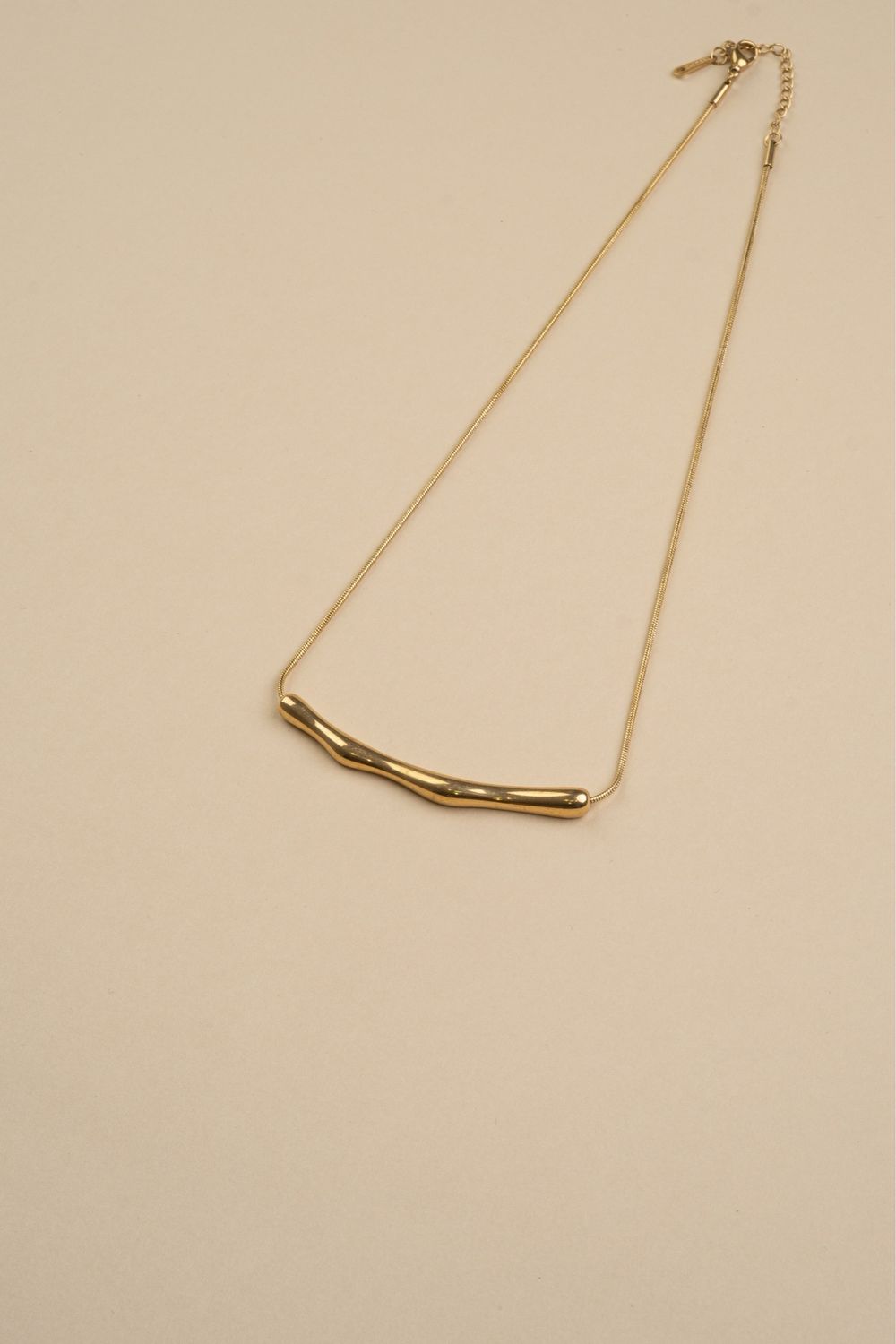 Static Necklace