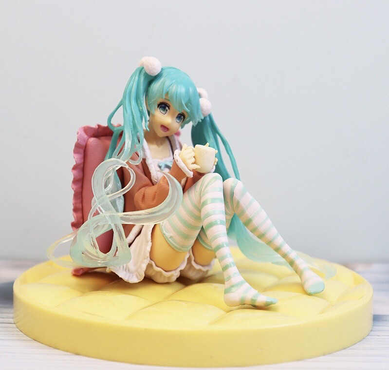 Anime Cute Hatsune Miku Action Figure Pink Sexy Girl Series Sitting Car Decoration Small Sculpture Movable Doll Bunny Ears Birthday Gift