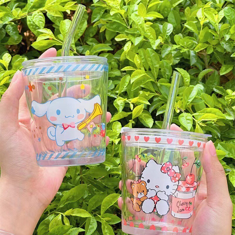 Sanrio Glass Cup with Straw and Lid Kuromi Cinnamoroll HelloKitty Water Bottle