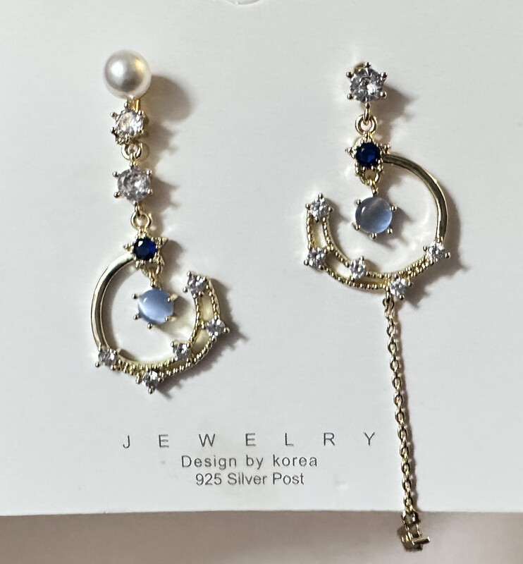Earrings 01 Scattered across the Milky Way
