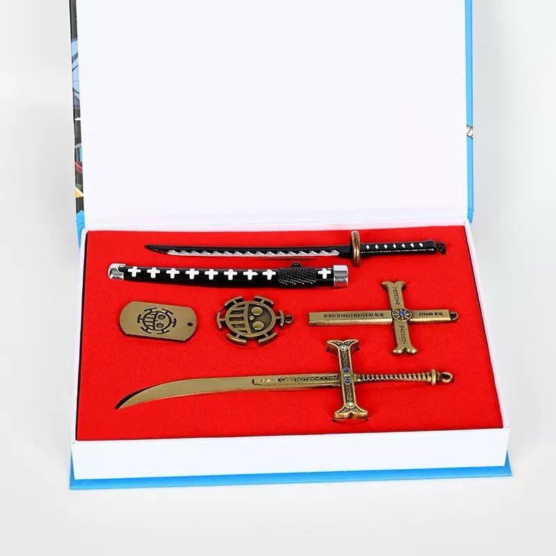 One Piece Anime Solo Levelling Attack On Titan Collection Keyring Necklace Set
