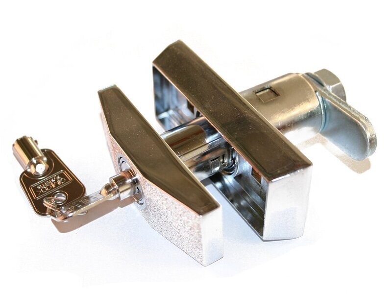 Giga and Big One cranes T handle lock