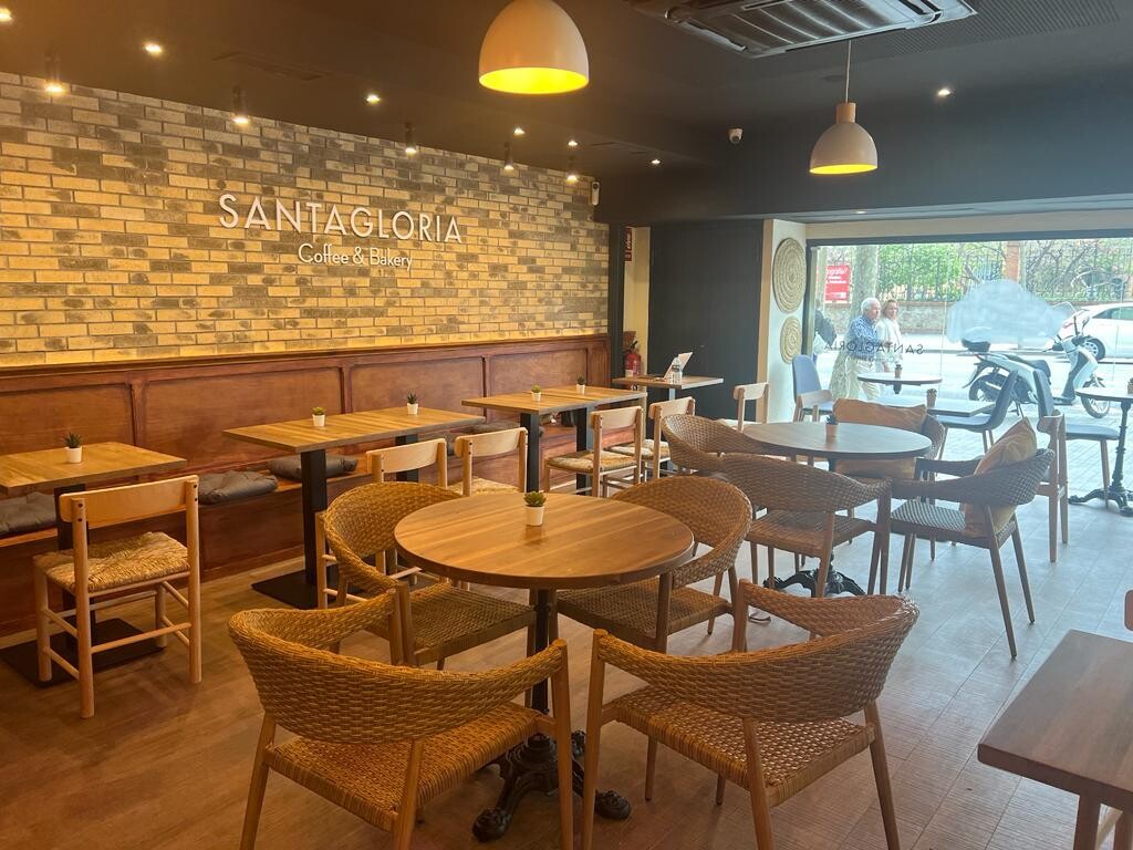 Reforma de negocio / Santagloria Coffee &amp; Bakery