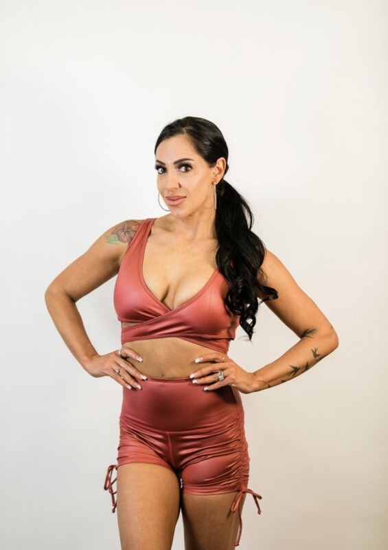 Shiny Elegant Kenna Sports Bra