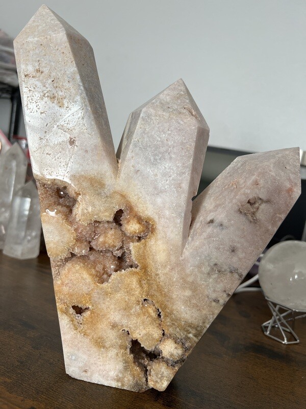 Rare Pink Juzy Amythyst triple Tower