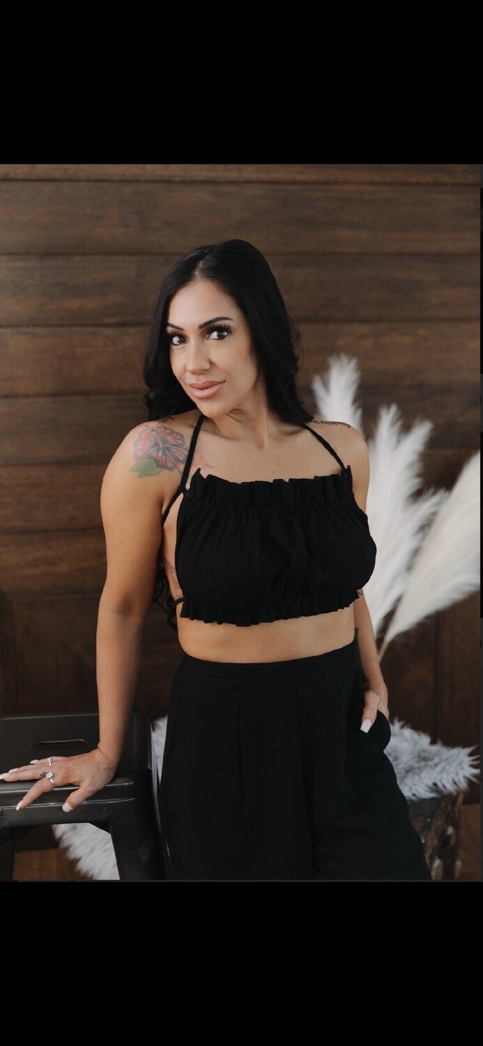 Black cotton bubble w/ tie ruffle crop top