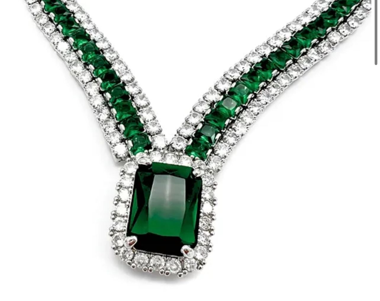 Emerald jewelry set