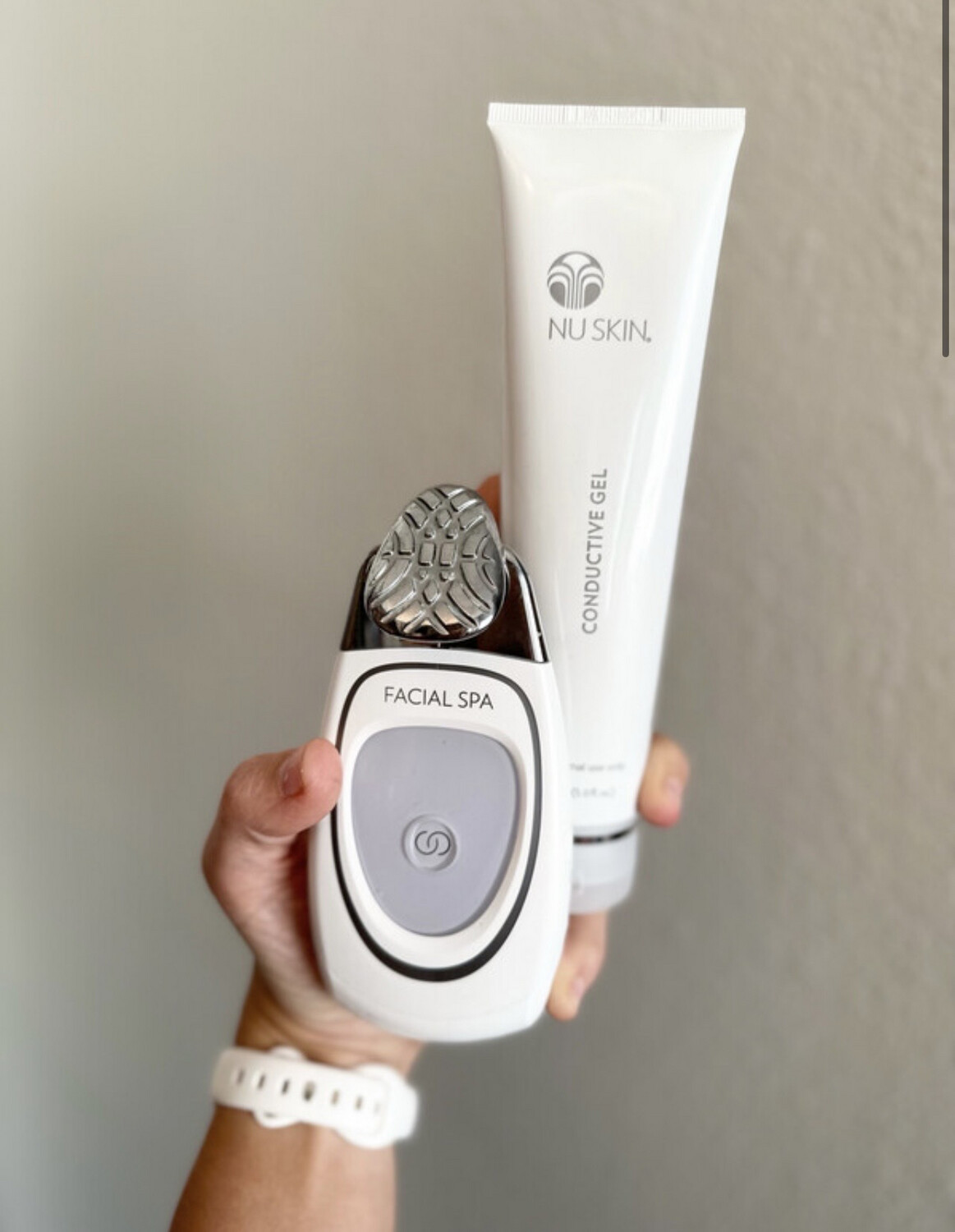 Facial Spa + Free Conductive Gel