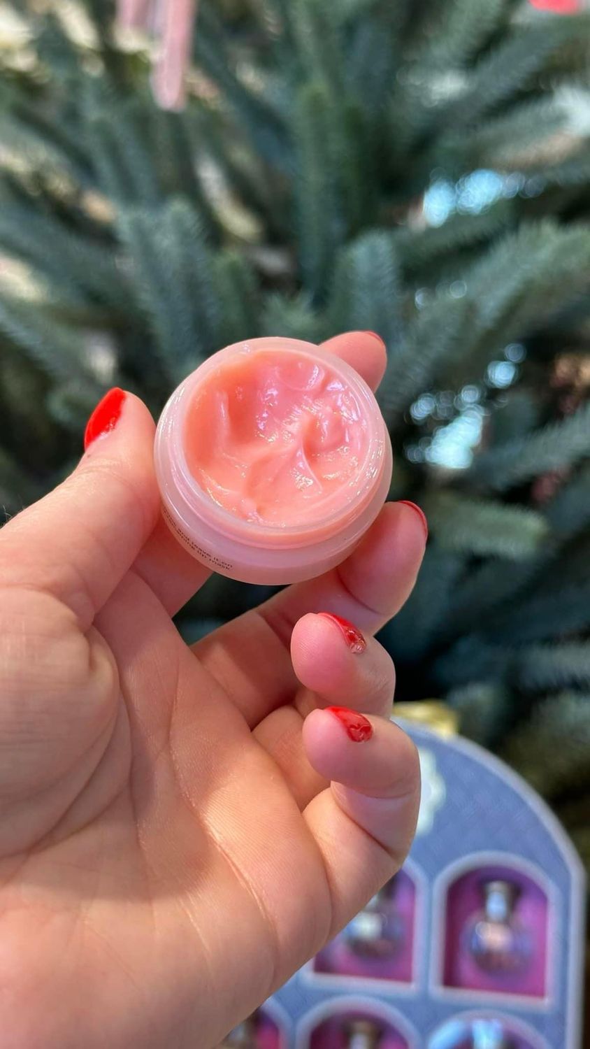 Lip mask
