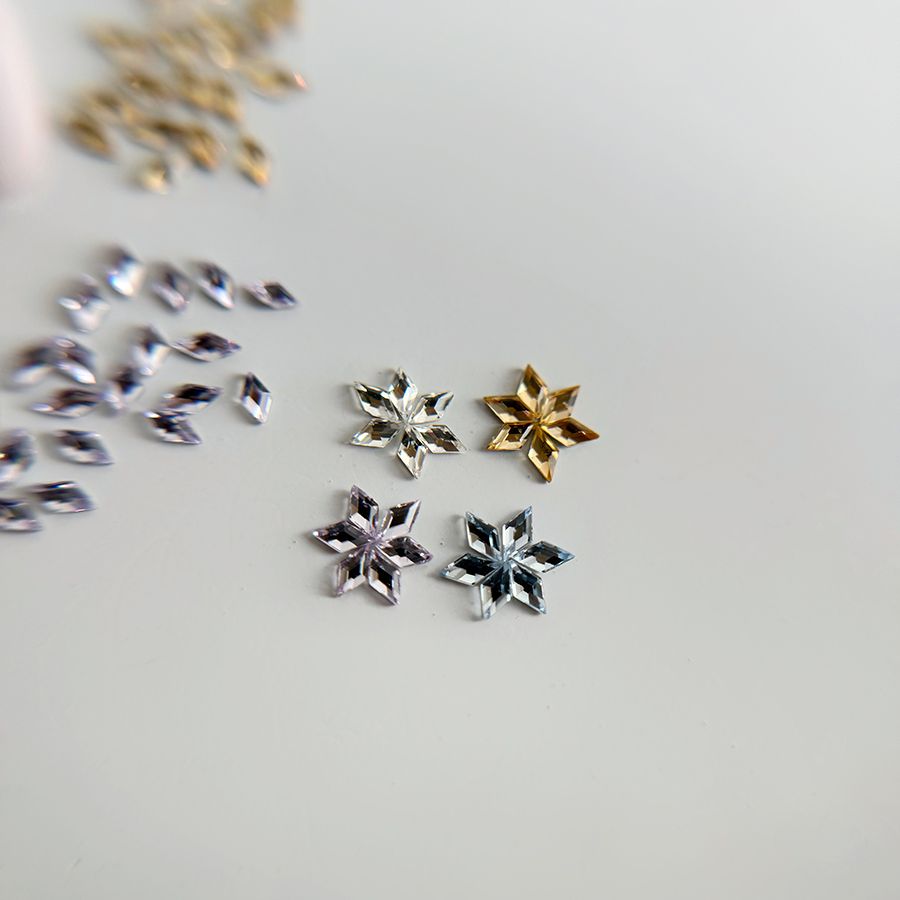 Diamants forme / micro losange bleuté