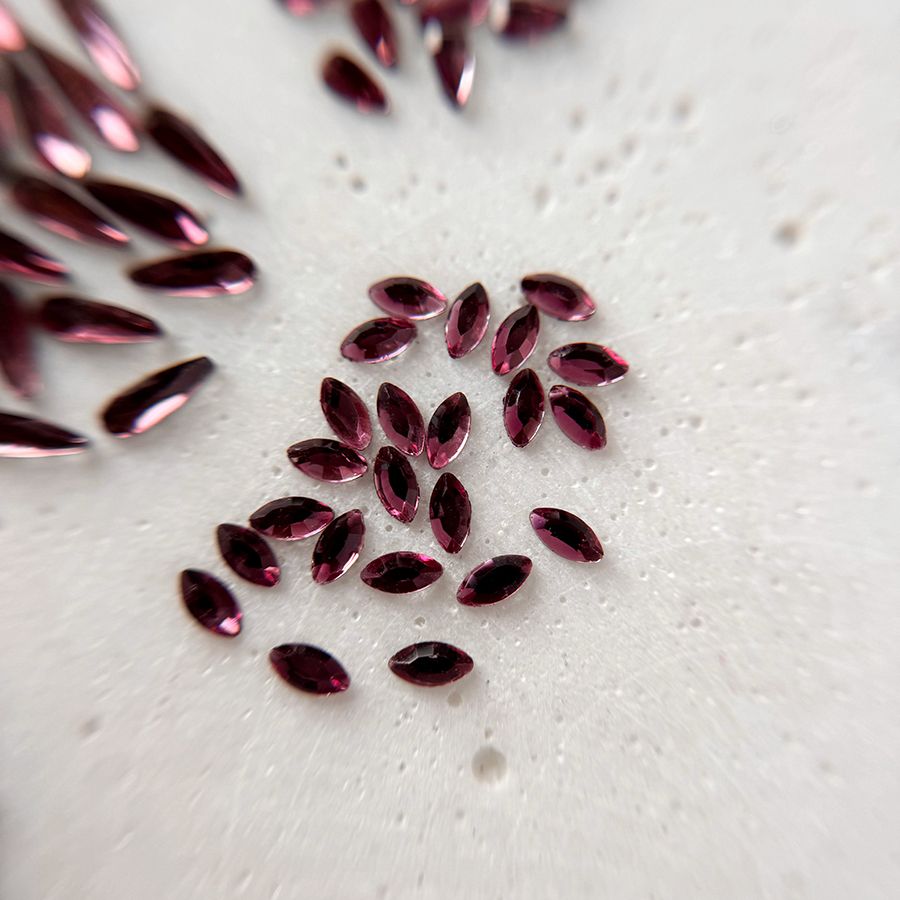 Diamants forme Açaï/ Oeil de chat