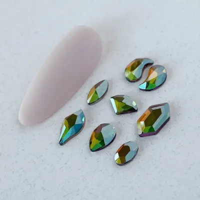 Diamants forme Scarabée Goutte