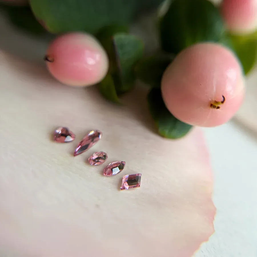 Diamants forme Blossom / Mini Oeil de chat ou petit losange Diamants forme Blossom / Mini Oeil de chat ou petit losange