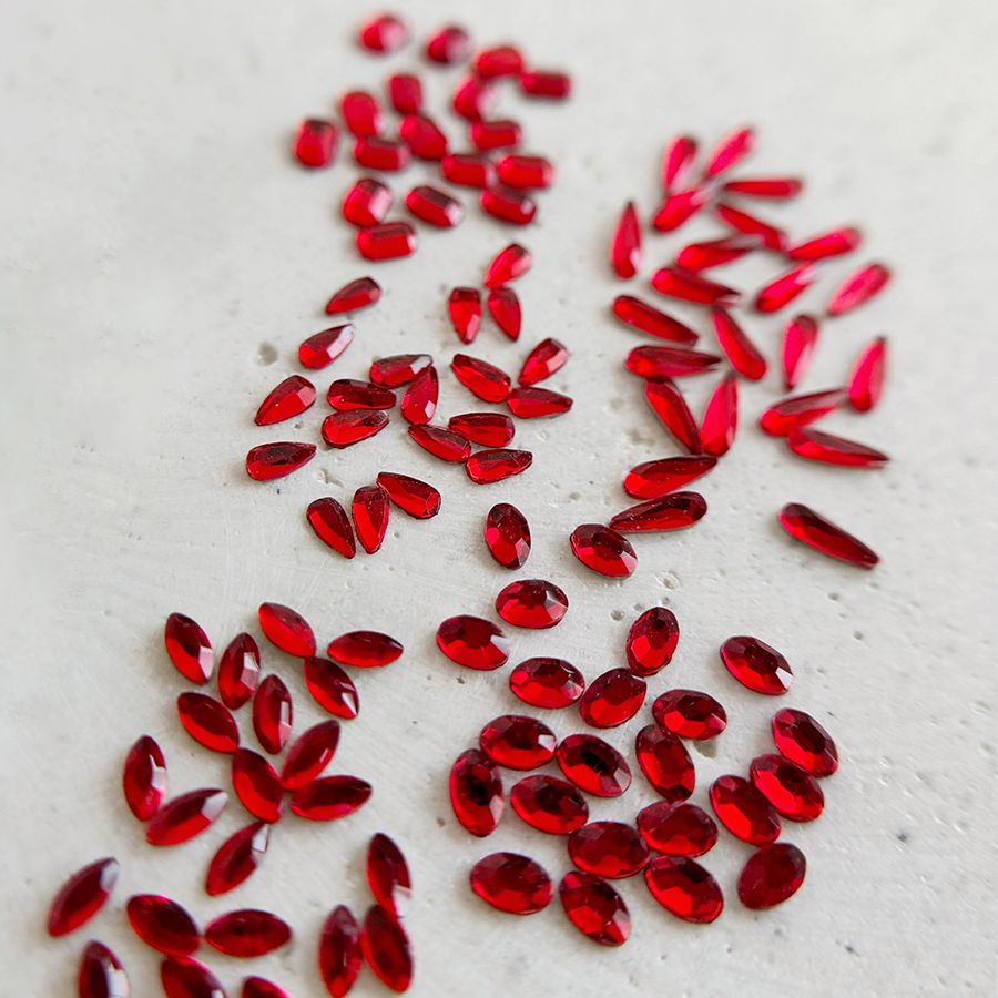 Diamants forme Rouge / Mini ovale