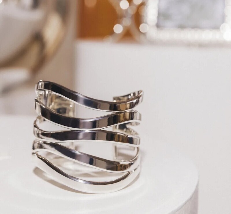 Bracelet manchette en argent massif