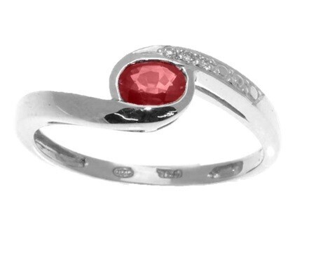 Bague rubis ovale