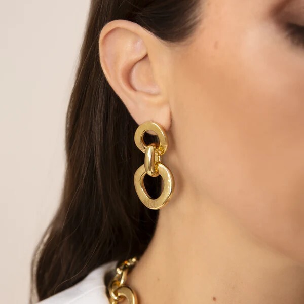 Boucles d'oreilles pendantes martelées avec anneaux gradués