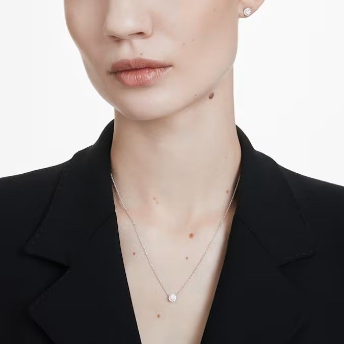 Clous d’oreilles halo Eternity