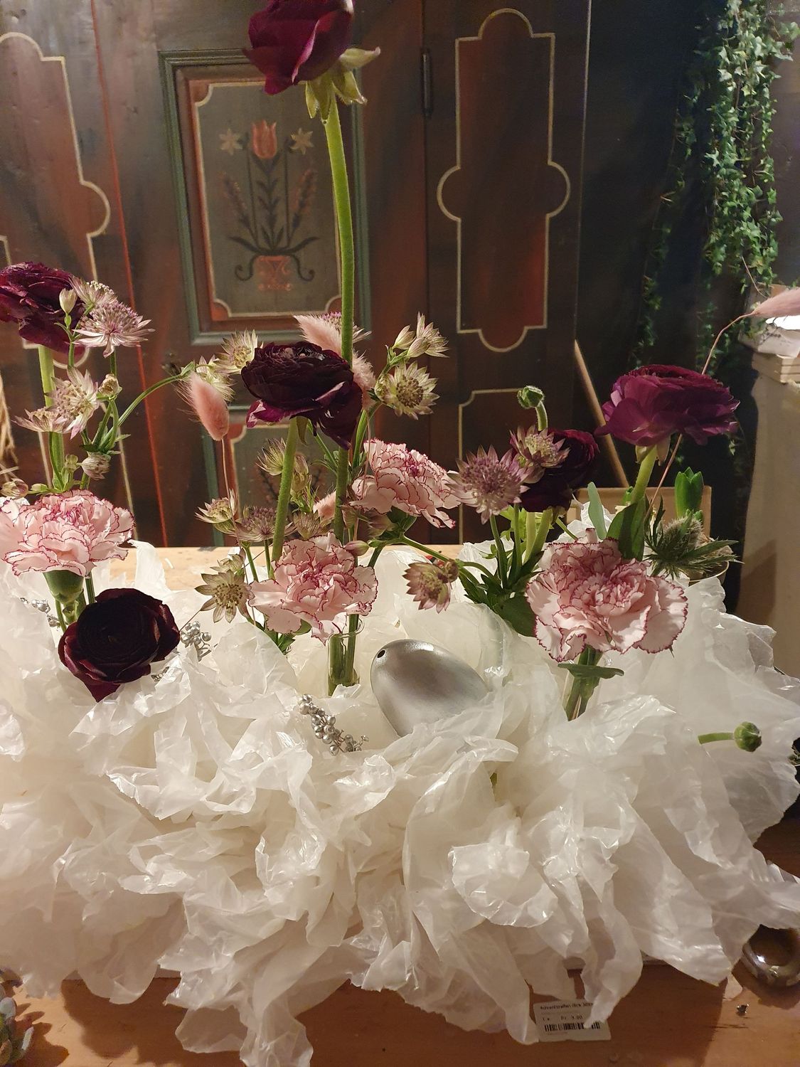 Osterdekoration mit Papier