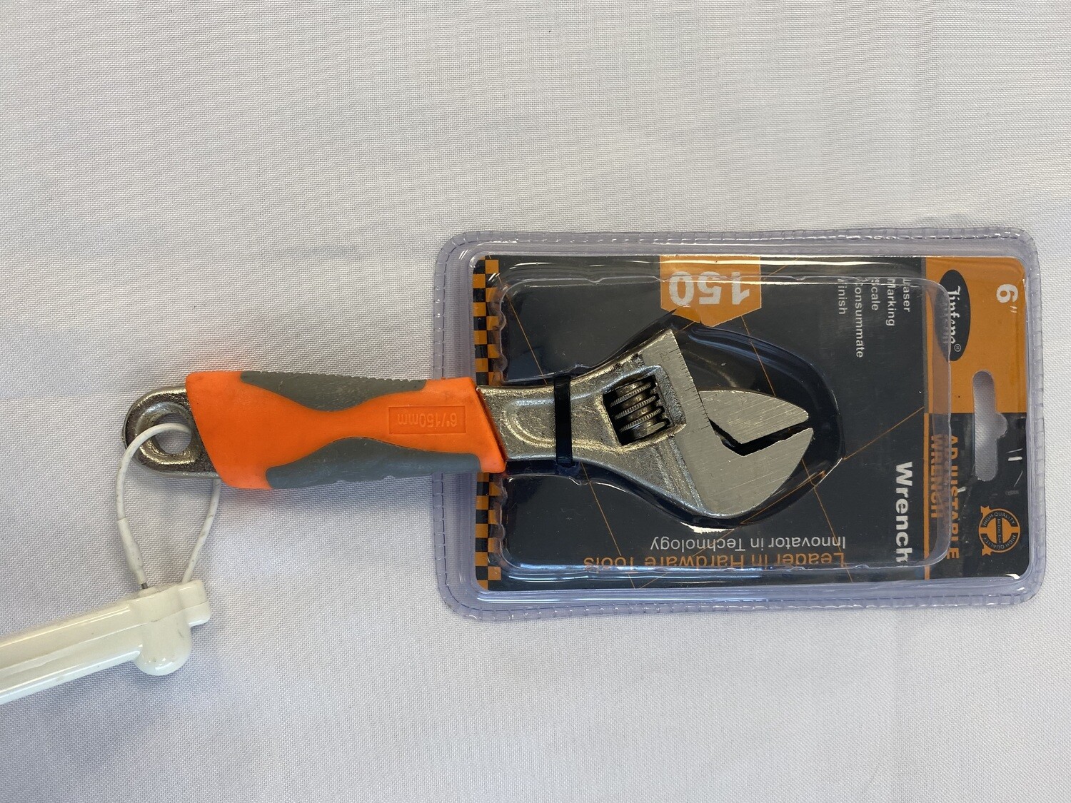 LLAVE AJUSTABLE