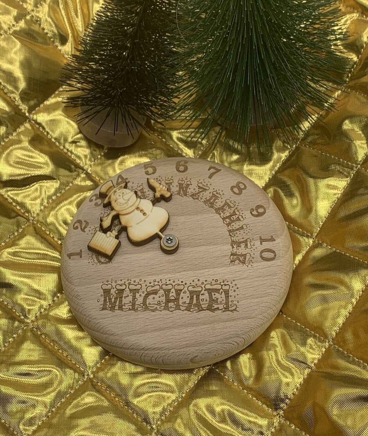 Bierglasdeckel aus Holz - Biergartendeckel aus Holz - Glühweinzähler mit Zeiger als Schneemann