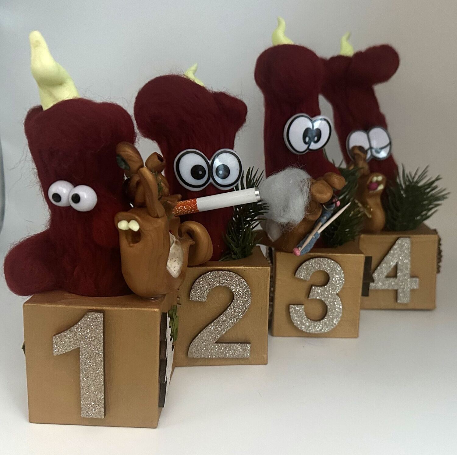 Adventskerzen mit Schnecken