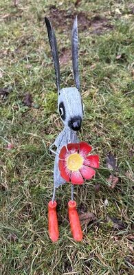 Hase mit Blume, weiss, 45x8x15 cm