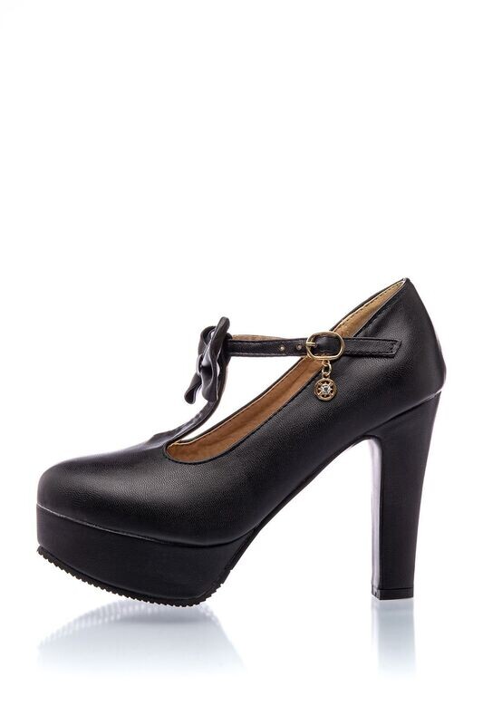 Retro Riemchen-Pumps