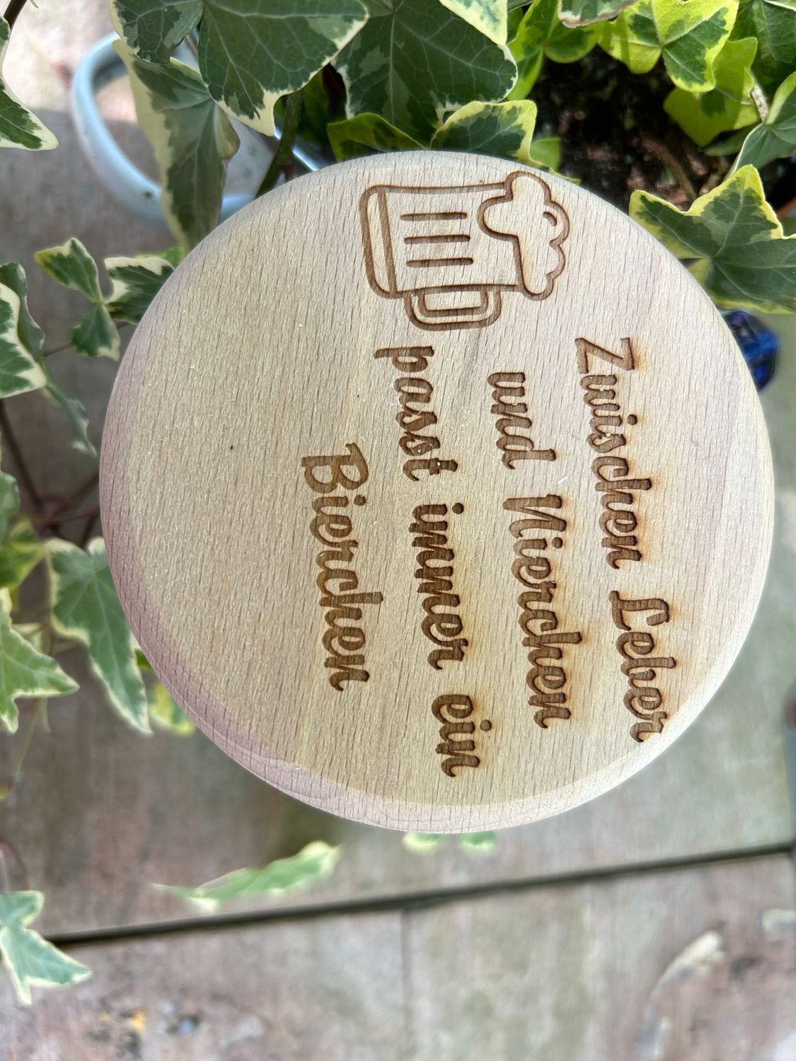 Bierglasdeckel aus Holz - Biergartendeckel aus Holz - zwischen Leber und Nierchen
