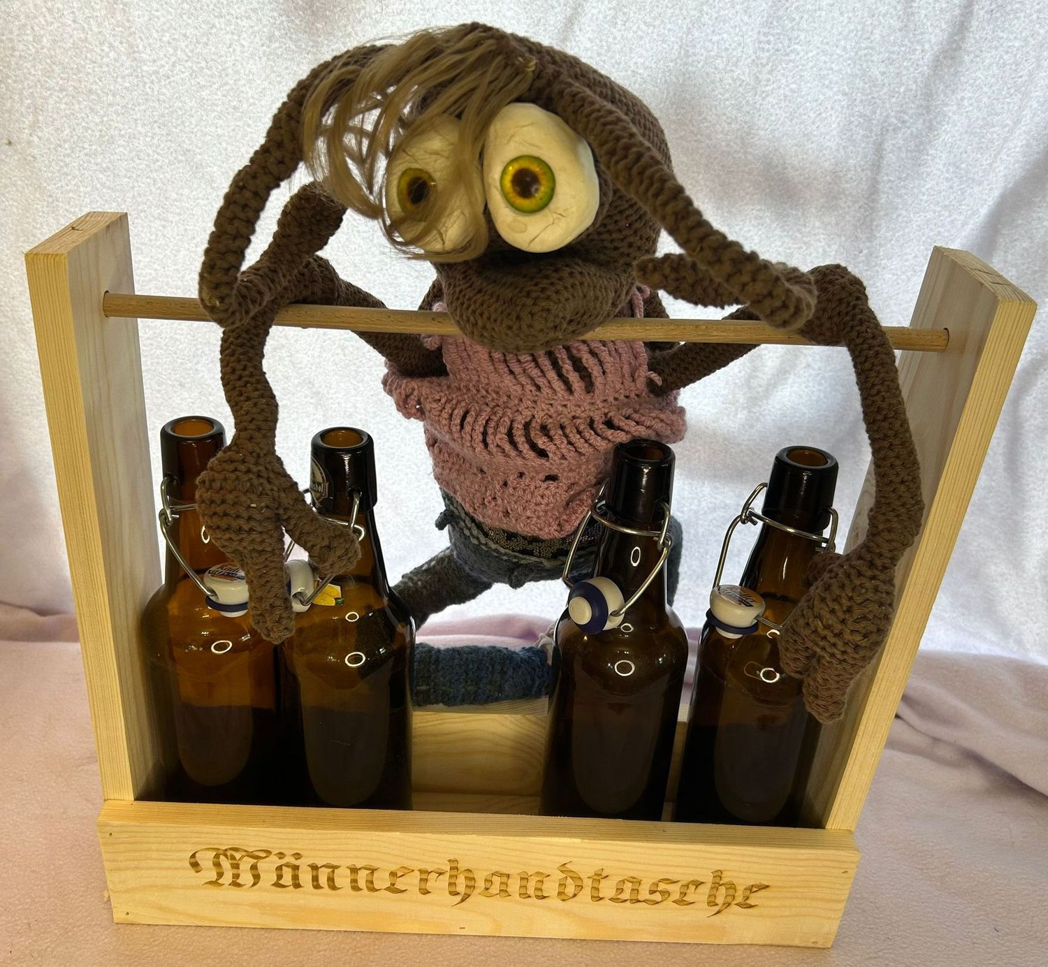 Holzträger aus Fichtenholz – Nachhaltig. Handgemacht. Persönlich. für 5 Flaschen