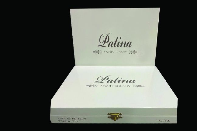 Patina - 5th Anniversary, Quantity: Box (20), Size: Toro 6 X 52