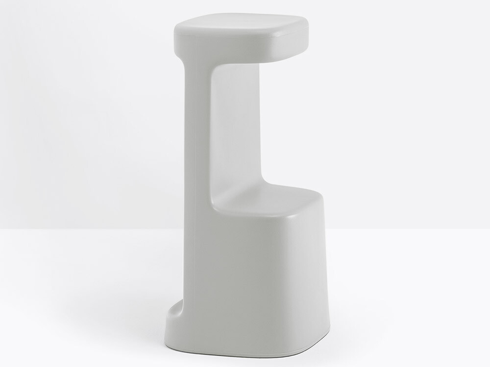 F SERIF