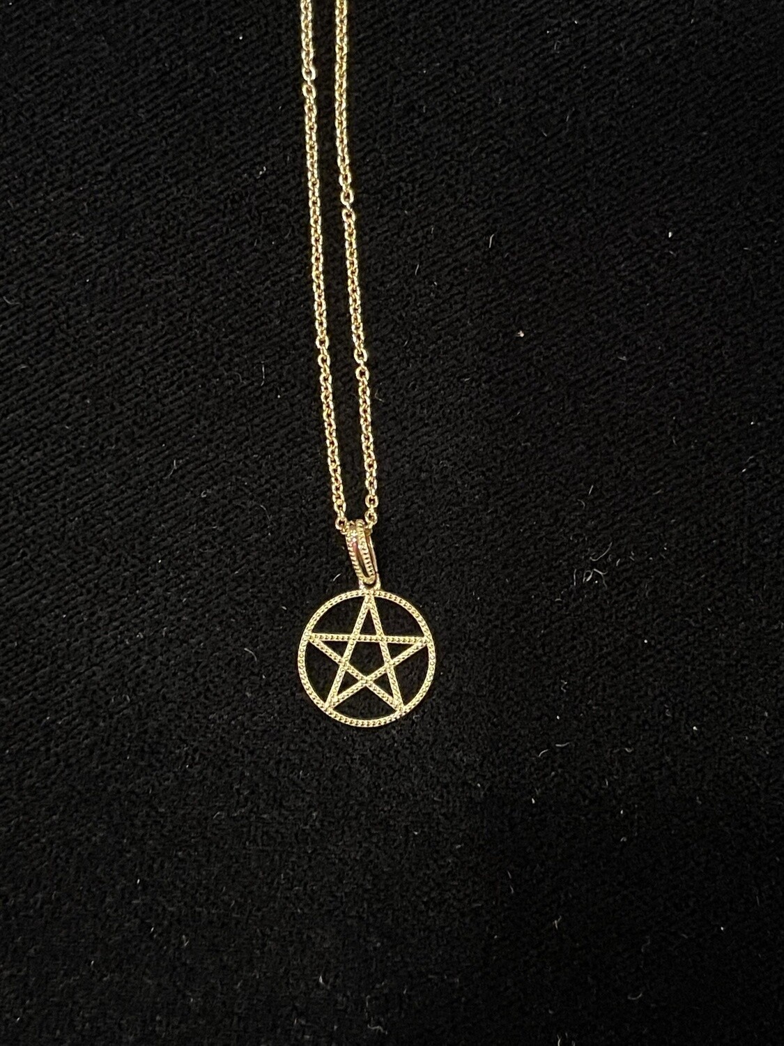 Delicate Gold Pentagram Necklace
