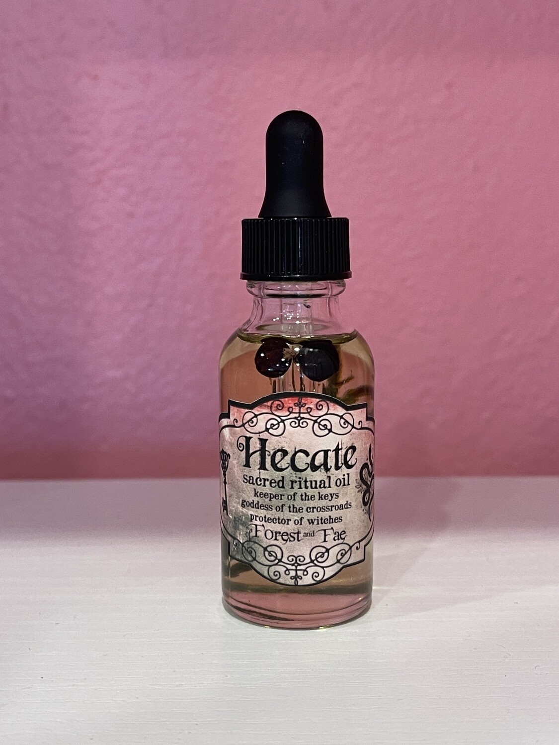 Hecate Sacred Ritual Oil | Altar Oil | Spellcrafting | Witchcraft | Hekate | Candle Dressing Oil | Pagan | Protection Oil | Crossroads