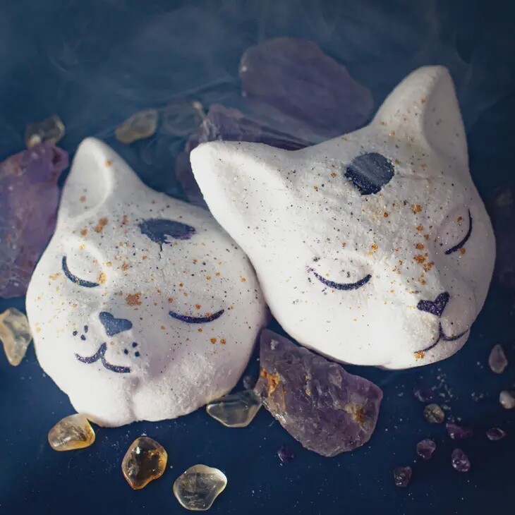Moon Kitty Cat Crystal Bath Bomb