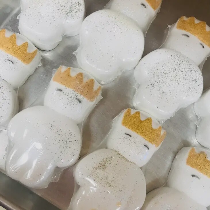 King Cake Baby Mardi Gras Bath Bomb