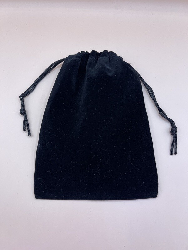 5x7 Black Velvet Pouch