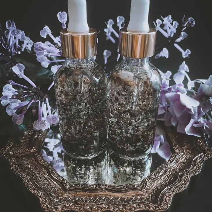 Protect Me: Black Tea, Chamomile &amp; Lily Bath &amp; Body Oil