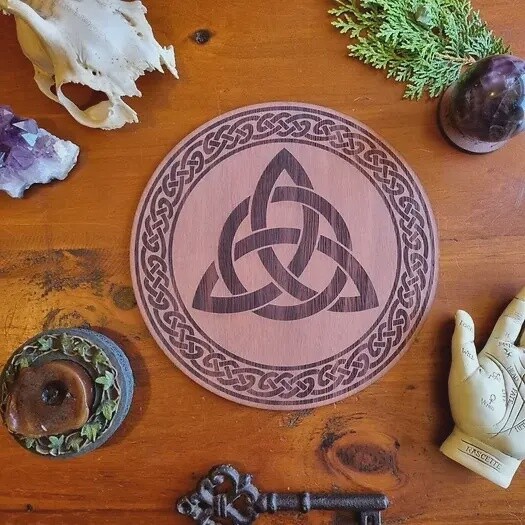 Triquetra Celtic Altar Tile