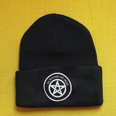 Beanie - in Witches We Trust