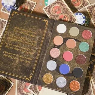Spell Book - Eyeshadow Palette