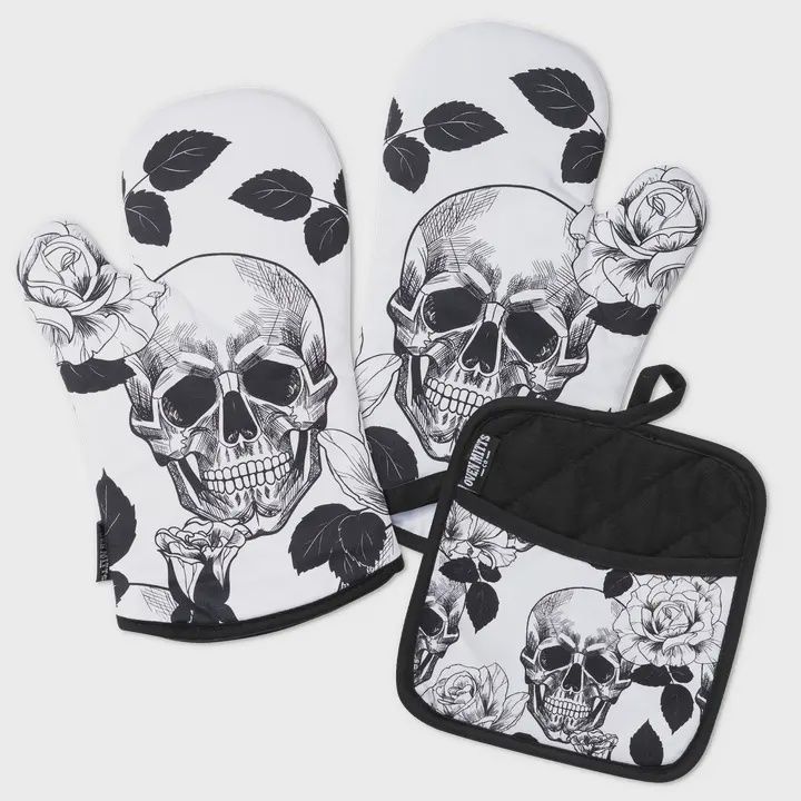 Oven Mitts And Potholder Set, Name: Gothic Skull Oven Mitts And Potholder Set