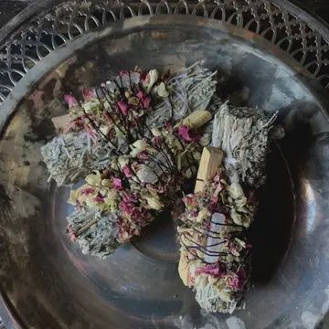Mugwort And Palo Santo Bundles